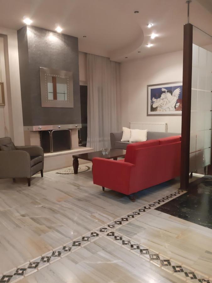 Elegante Apartamento Centrale ตริกาลา ภายนอก รูปภาพ